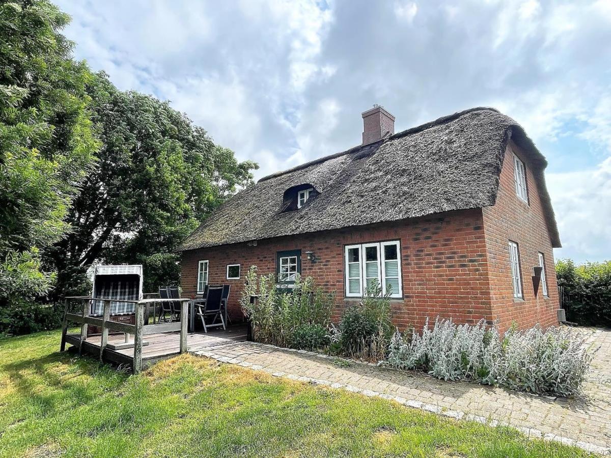Das Puppenhaus, Reetdach, Sauna, Kamin, Eingezaeunt, Badewanne, Haustiere Willkommen Emmelsbull-Horsbull Luaran gambar